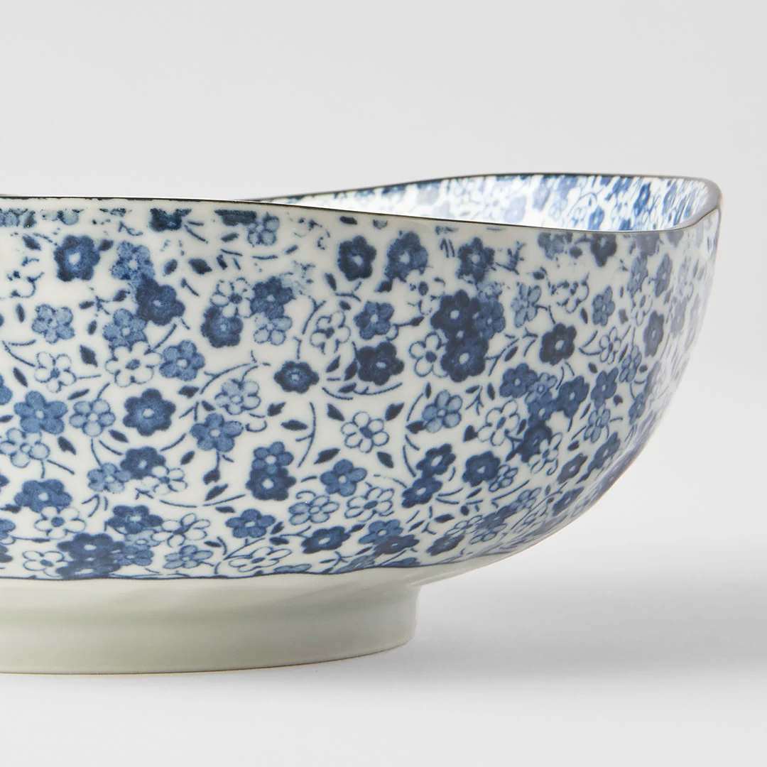 Blue Daisy large uneven bowl 20cm - Image 4