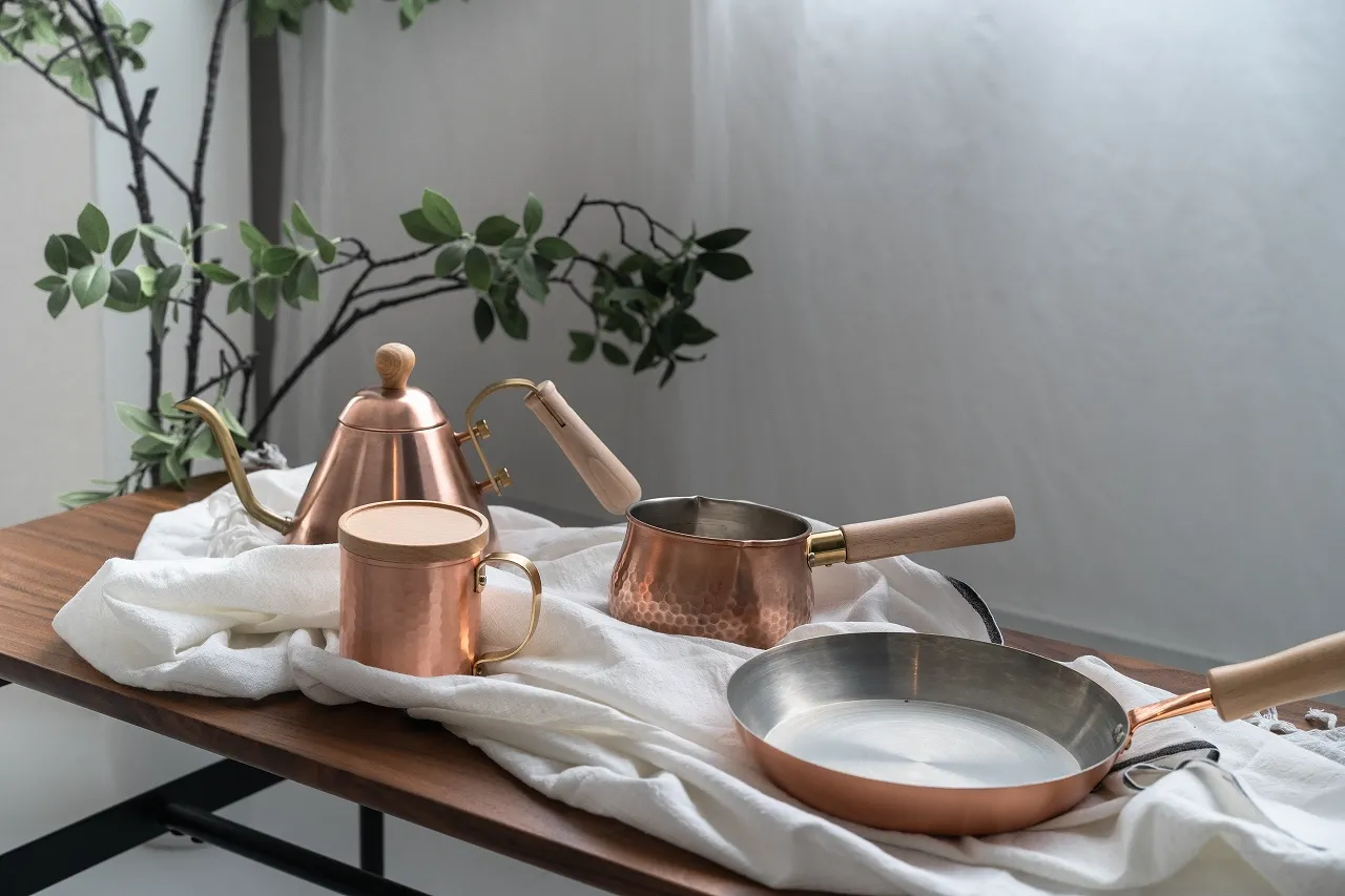 Chitose Pure Copper Saucepan with Wooden Handle 12cm - Image 5