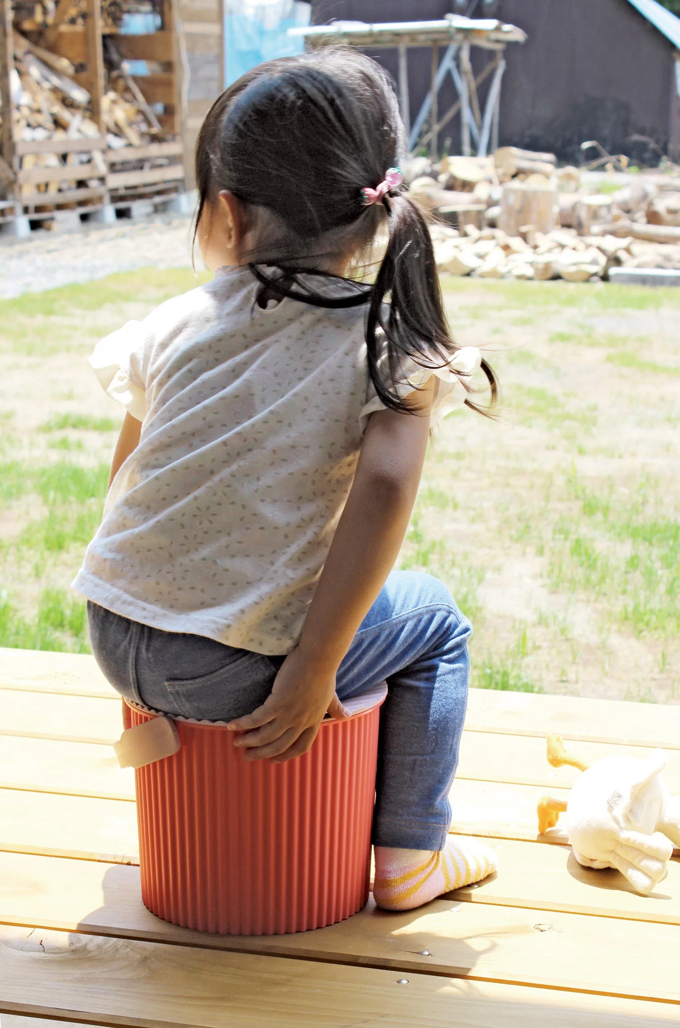 Hachiman Fraichair L Storage Bucket 10L - Grey Yellow - Image 9