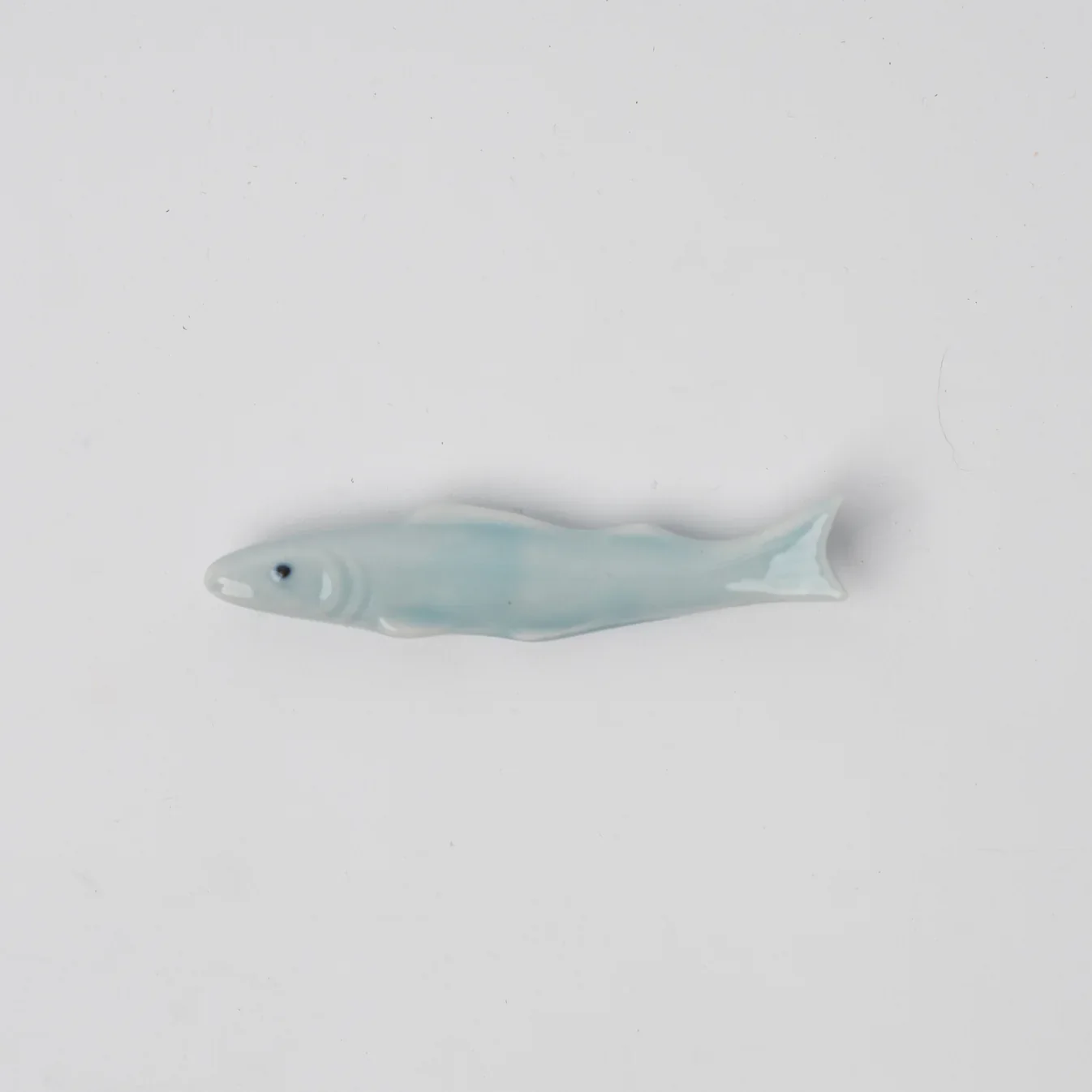 Ice Blue Mackerel Chopstick Rest - Image 2