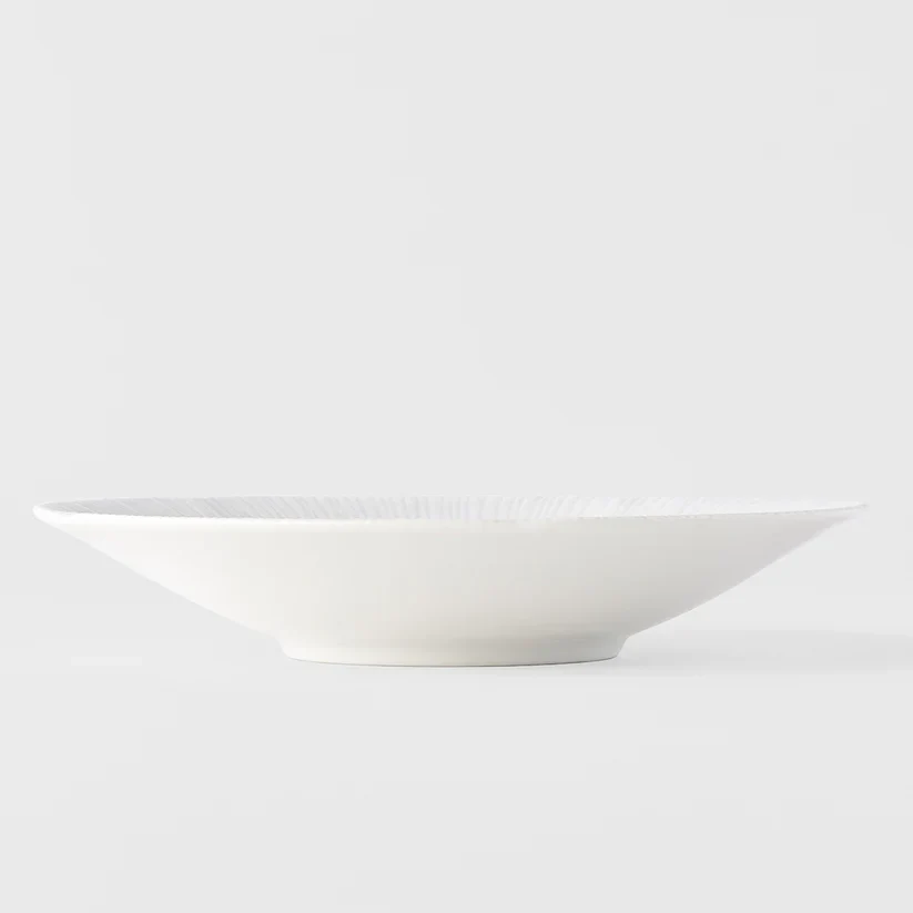 Ice Drift White Shallow Bowl 22cm - Image 2