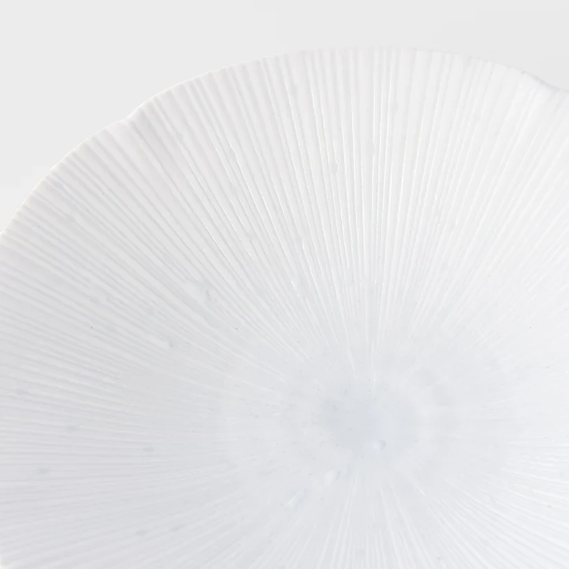 Ice Drift White Shallow Bowl 22cm - Image 4