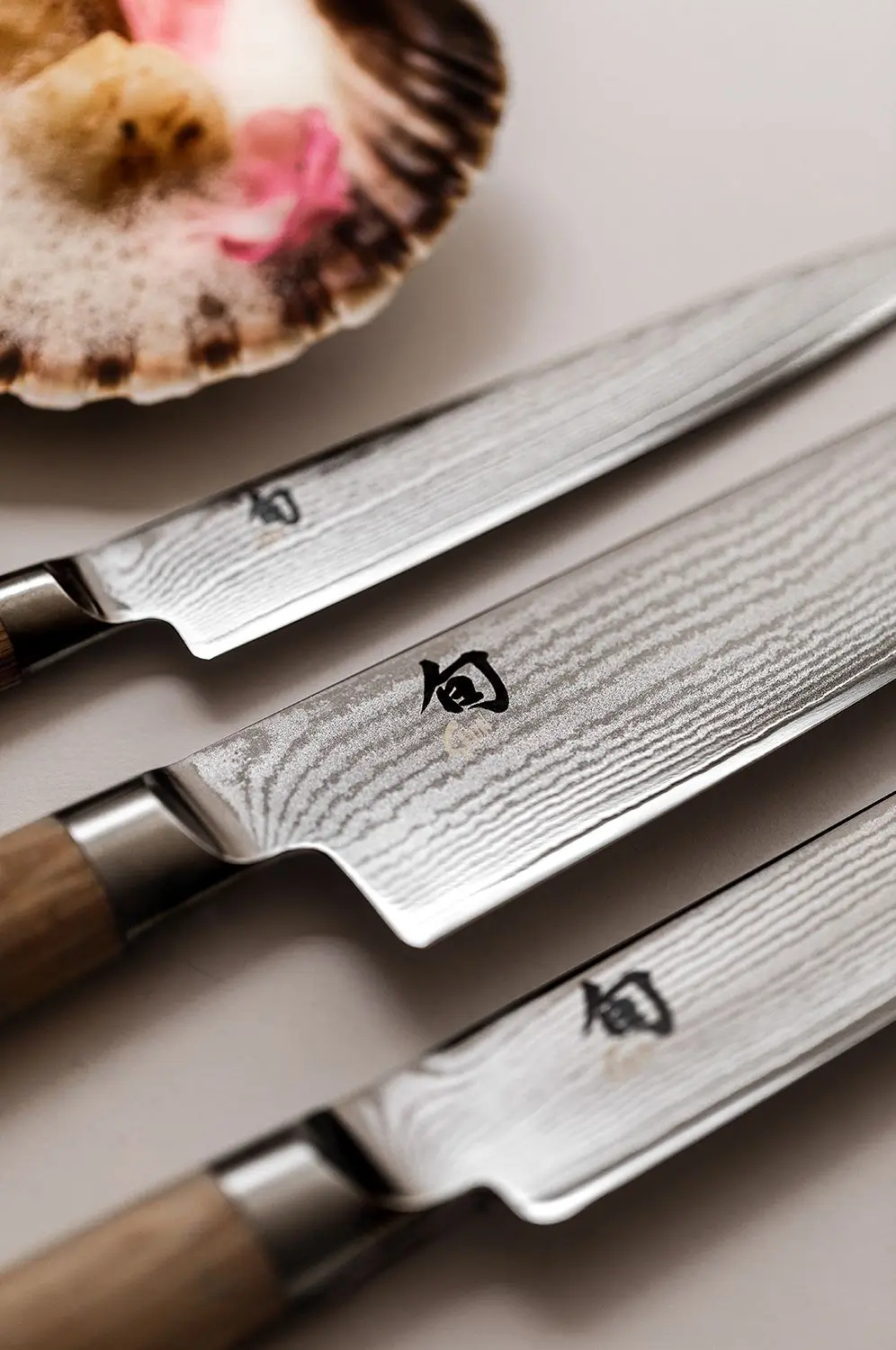 Kai Shun White Classic Chef's knife 20cm - Image 6