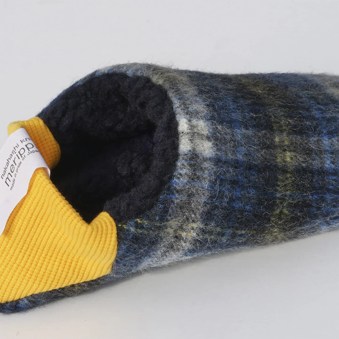 Merippa Shaggy Tartan x Quilted Boa Blue Japanese Slippers - Image 3