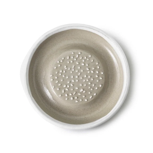 Motoshige Iwami Ware Japanese Ceramic Ginger Grater 10cm - White