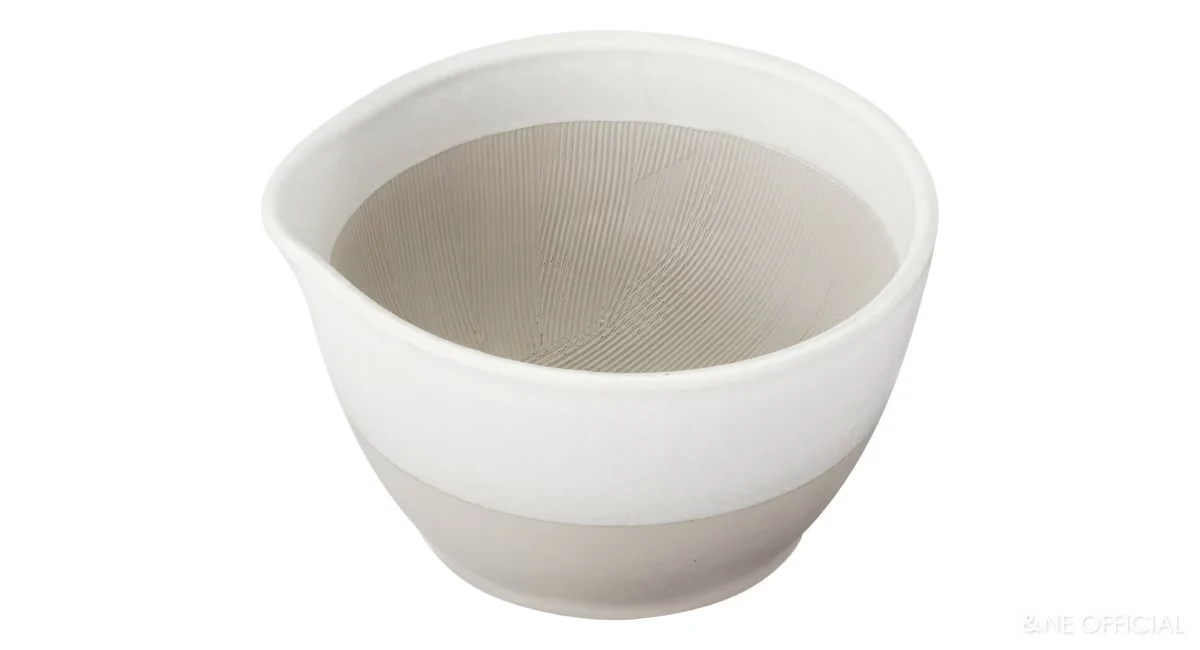 Motoshige Japanese Suribachi White Mortar & Pestle Set 14.5cm - Image 3
