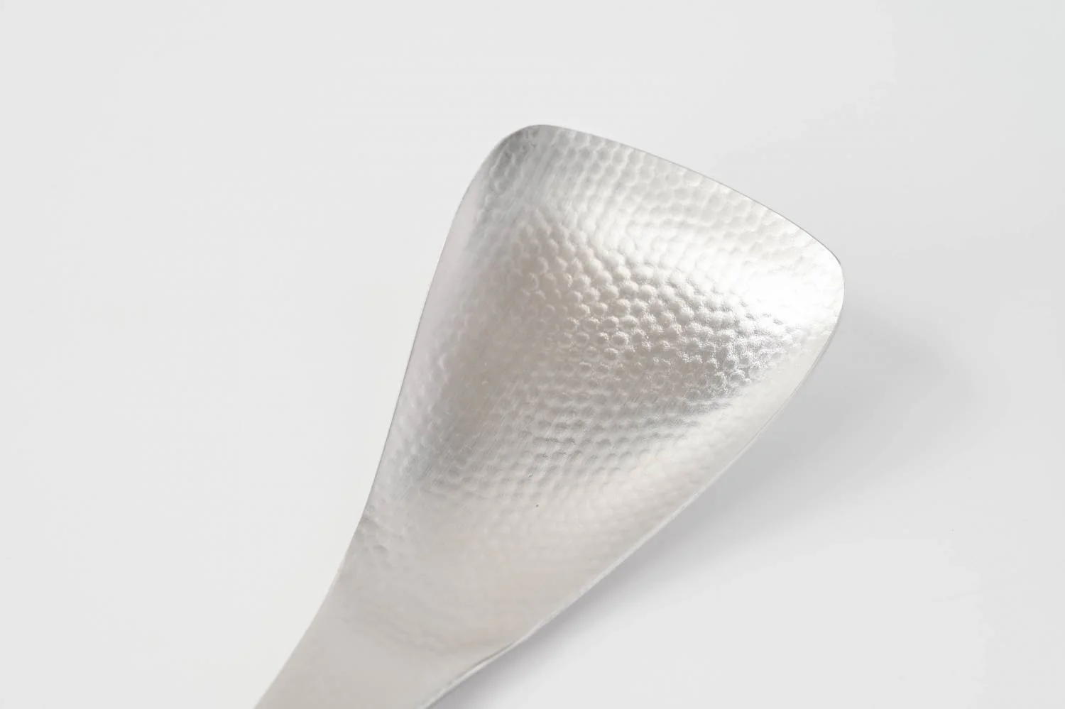 Nagomi Hammered Square Serving Spoon 20cm - Image 3