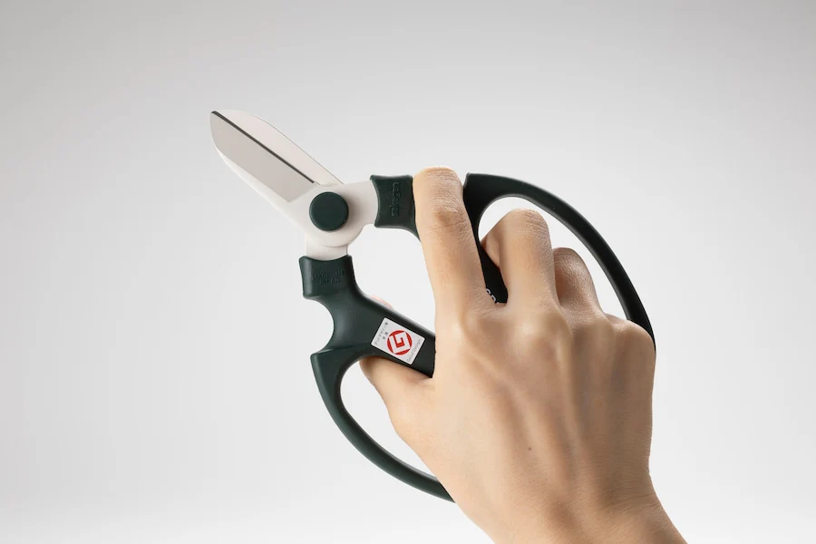 Sakagen F-170 Flower Scissors Blue - Image 3