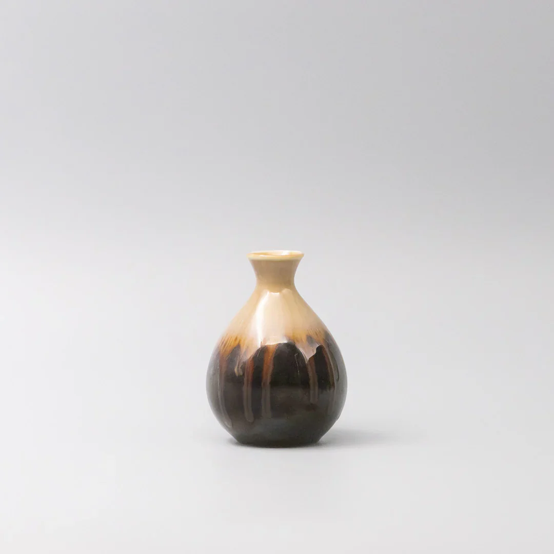 Sake Jug Black Gloss Sunflower Drip 300ml - Image 4