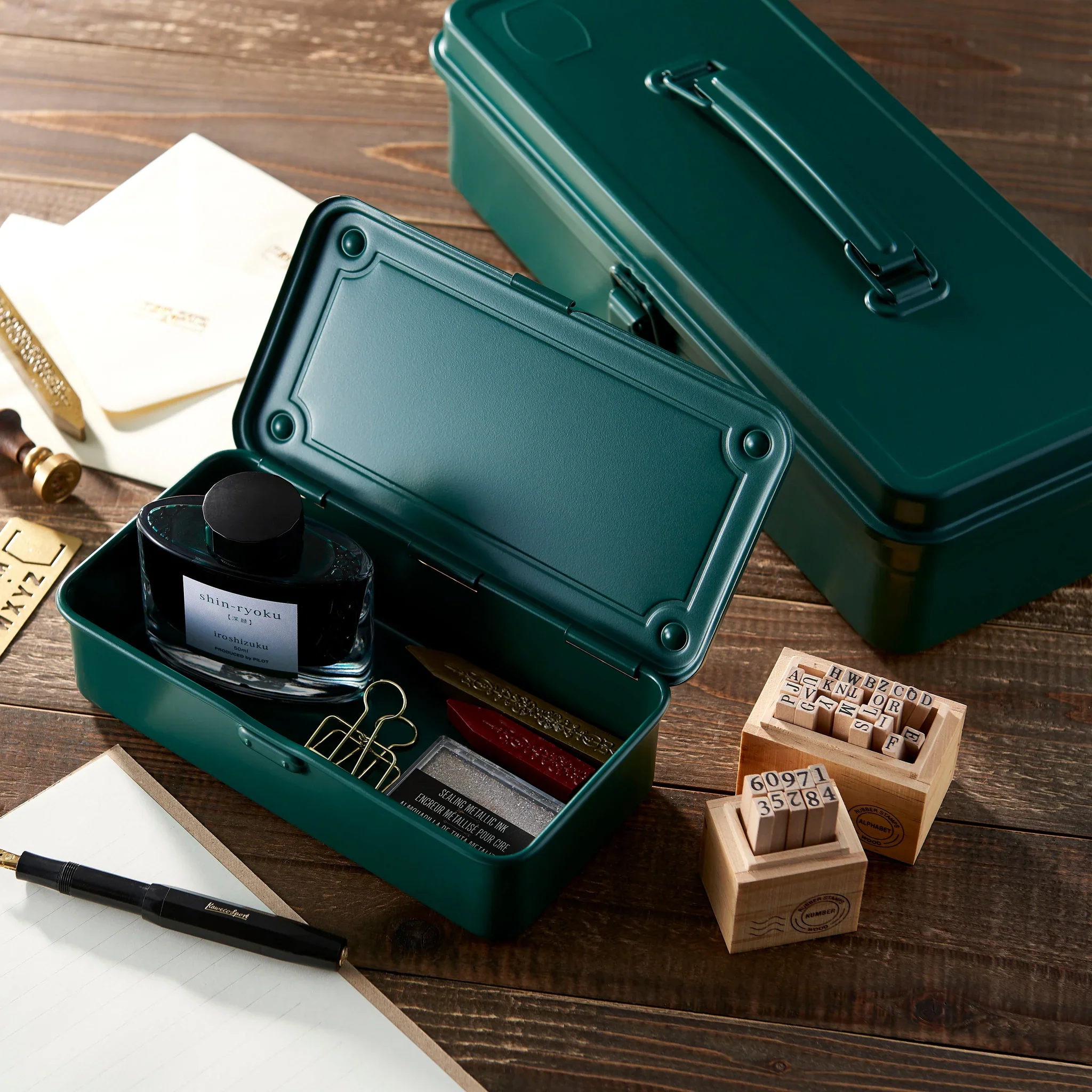 Toyo Steel Trunk Shape Toolbox T-320 Duck Blue - Image 9