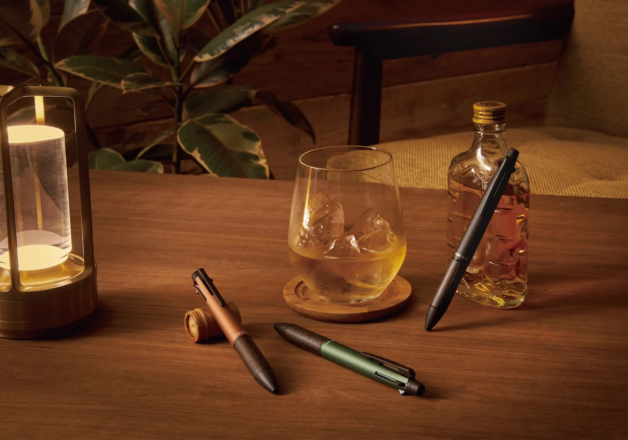 Uni Jetstream Premium PURE MALT Multi Pen - Black - Image 8